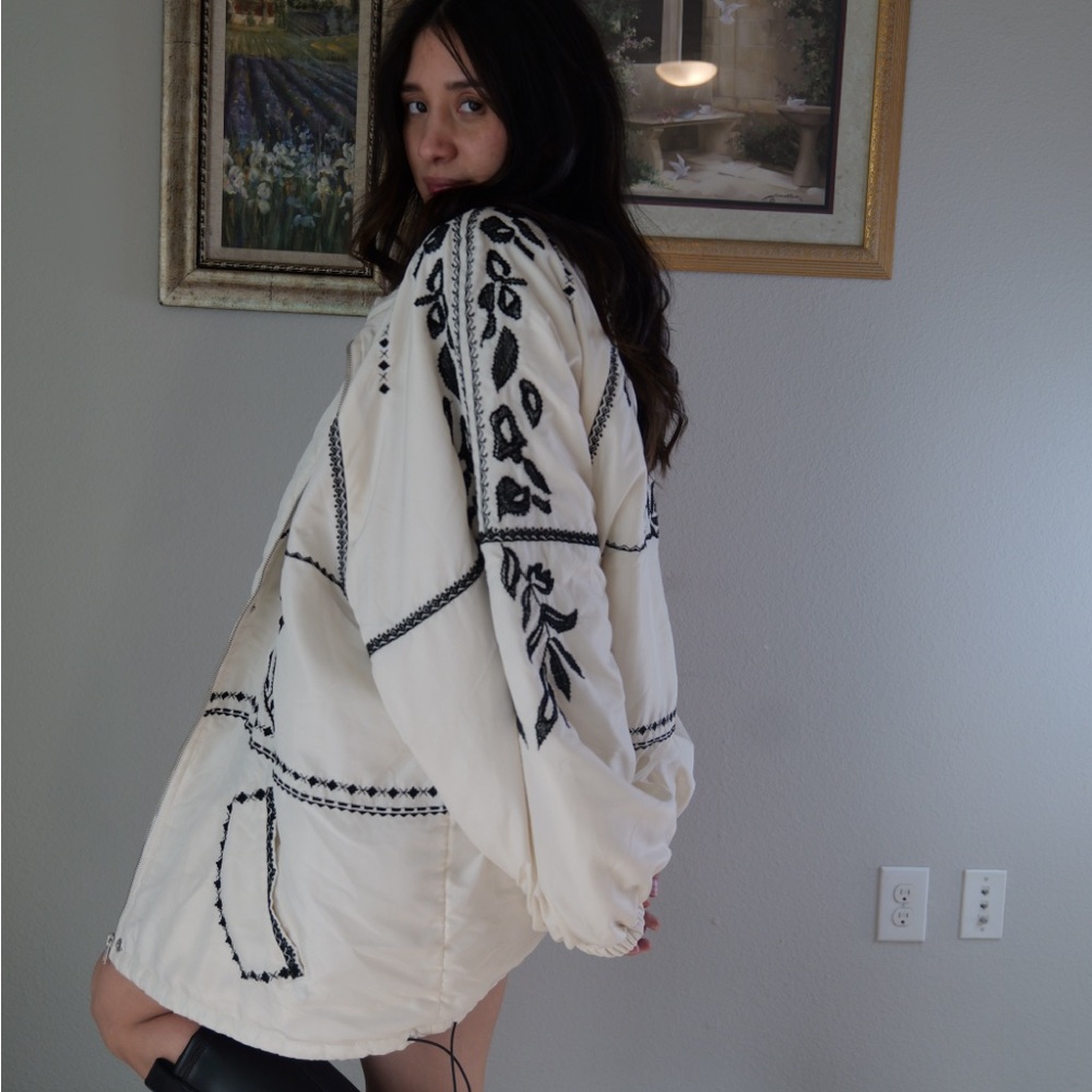 Anthropologie Ivory Puffer Jacket with Black Embroidered Floral - Picture 2 of 5